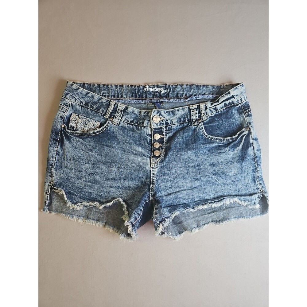 Women's Amethyst Dark Wash Blue Embroidered Jeans Shorts, Size 16